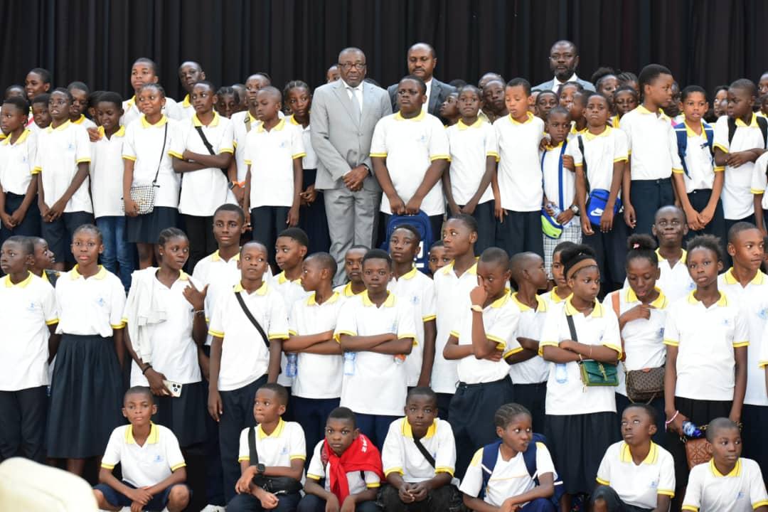 Les élèves du Complexe scolaire Saint François de Sales reçu au siège de l'Assemblée nationale, vendredi 28 mars 2025