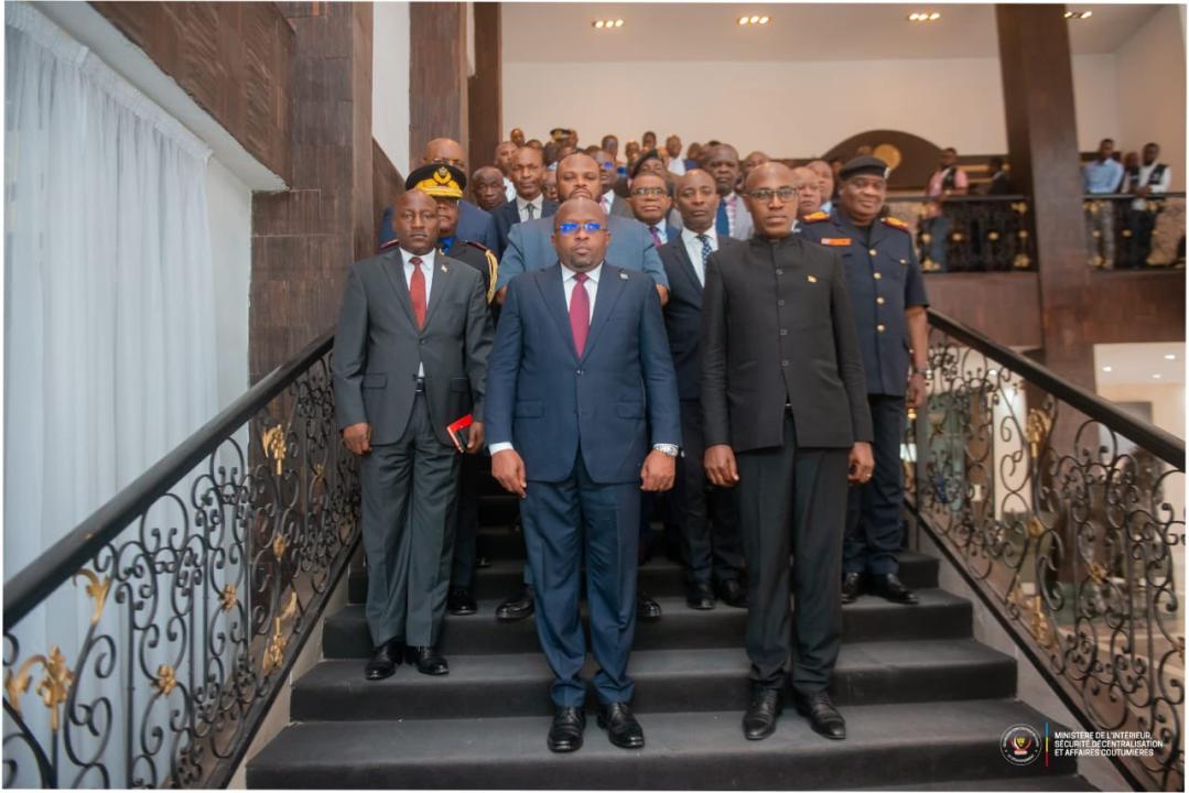 La délégation de la RDC et du Burundi pour une deuxième commission mixte, à Kinshasa, dimanche 27 avril 2025