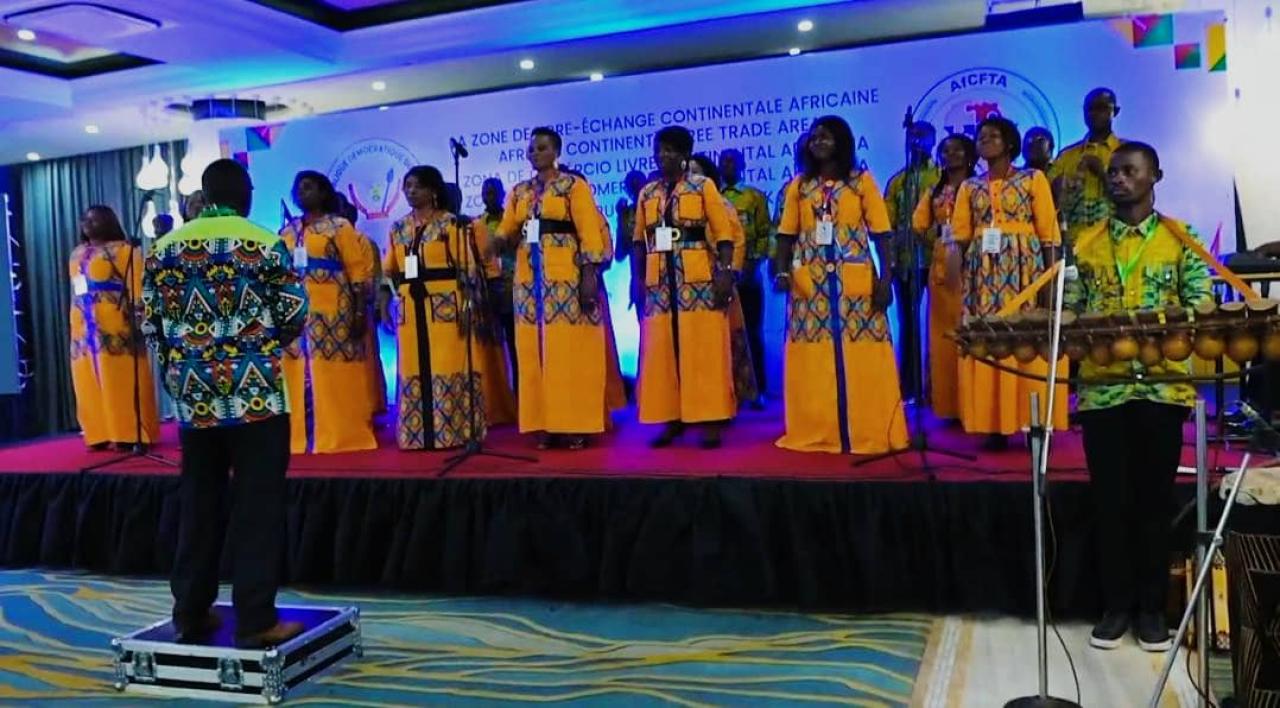 Prestation de la chorale Chœur La Grâce à l’ouverture de la 16e réunion du Conseil des ministres de Commerce de la ZLECAF à Kinshasa