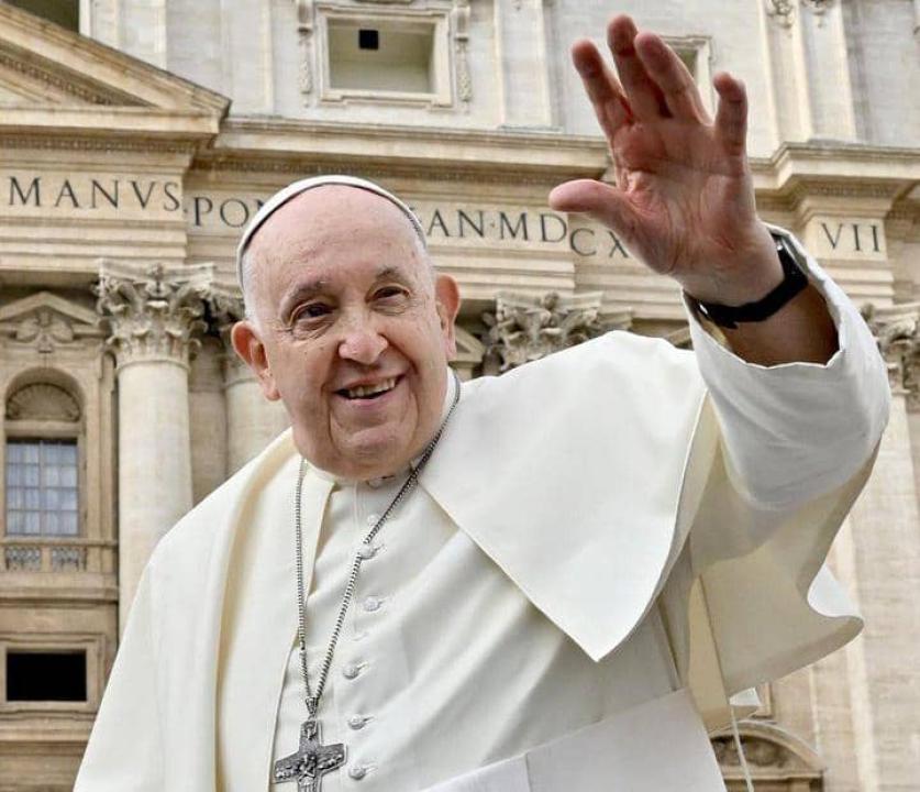 Le Pape François lors d'une cérémonie à la Cathédrale Saint Pierre de Rome.
