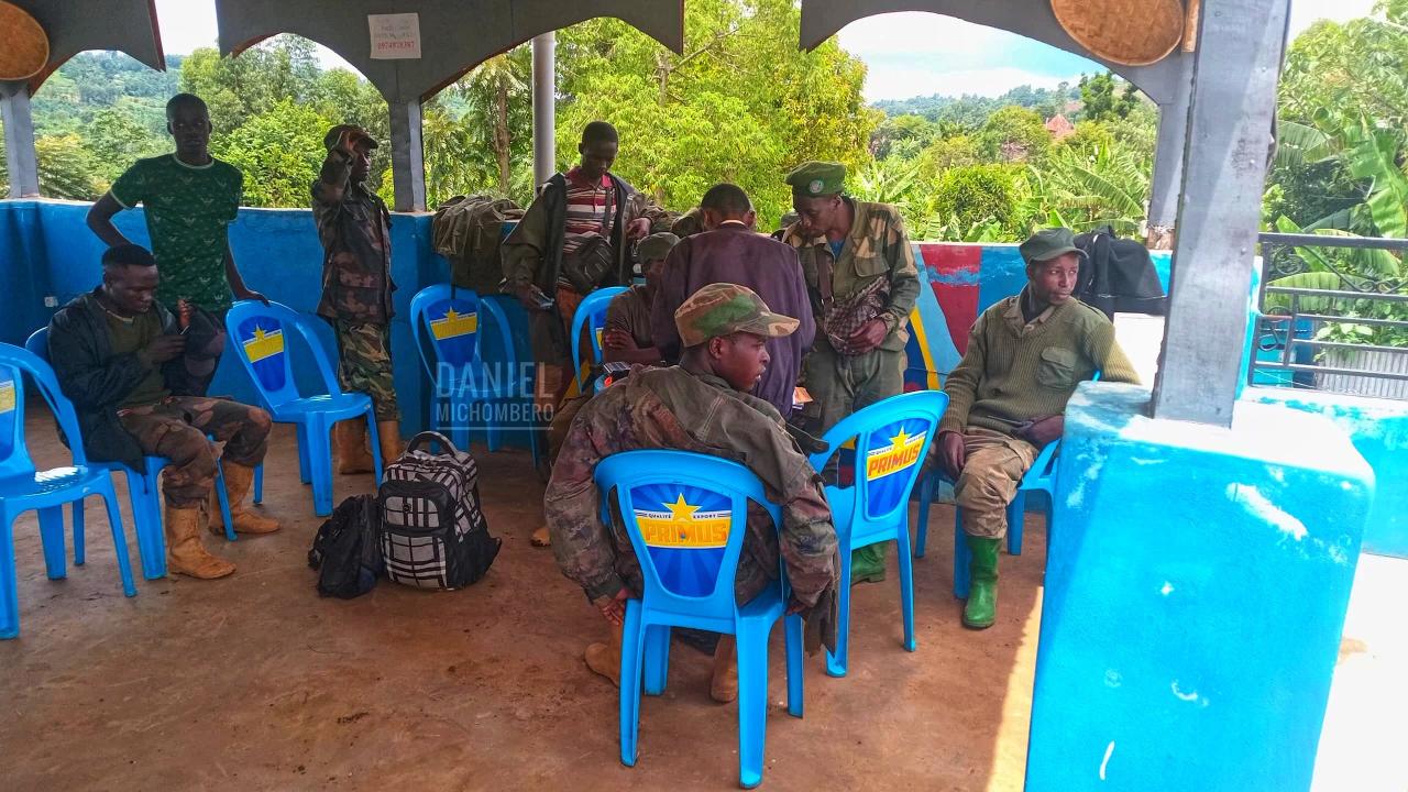Des éléments du M23-AFC rendus auprès des Wazalendo à Kasheke. Photo: Daniel Michombero