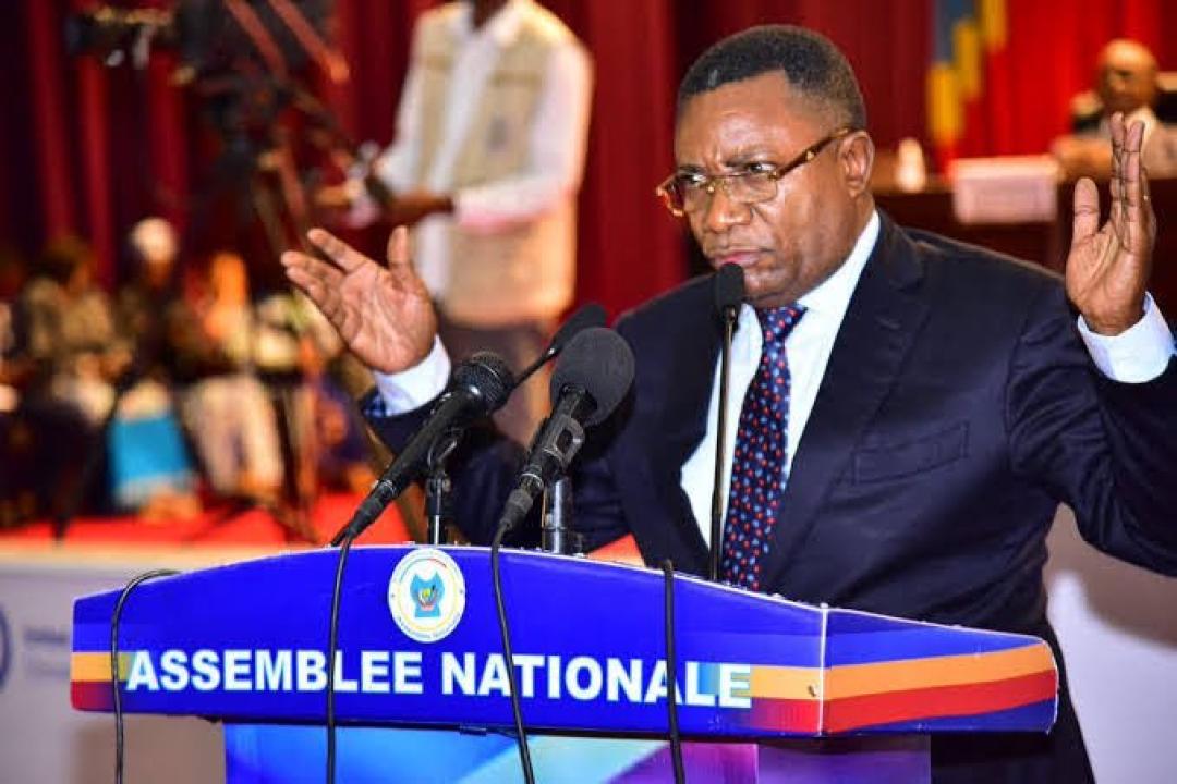 Le député national Alphonse Ngoyi Kasanji lors d'une plénière à l'Assemblée nationale