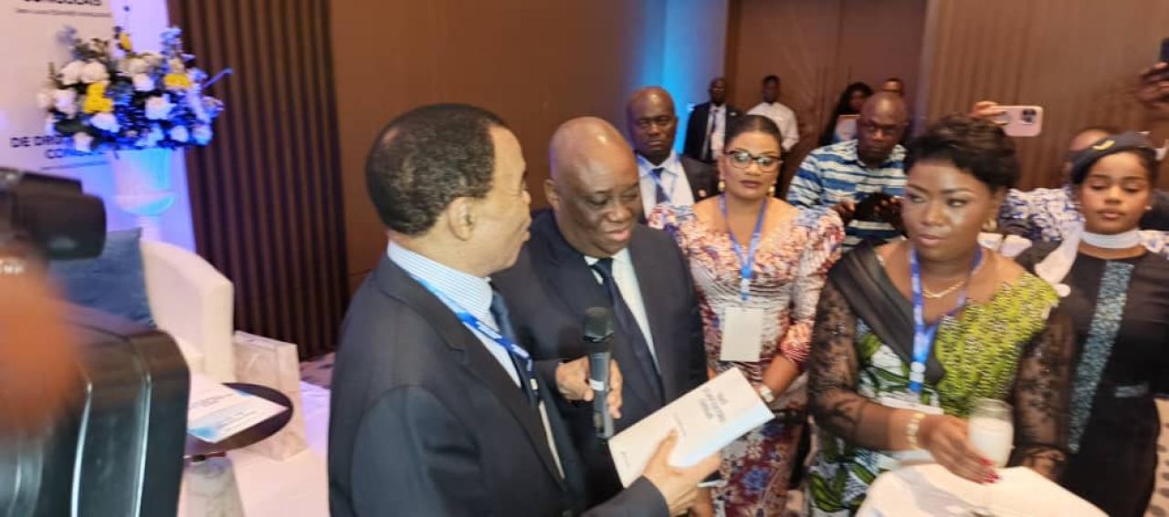 L'ouvrage "Traité du droit électoral congolais" du Professeur Jean-Louis Esambo a été porté sur les fonts baptismaux lors d'une cérémonie solennelle à l'hôtel Hilton de Kinshasa, le 24 avril 2025.