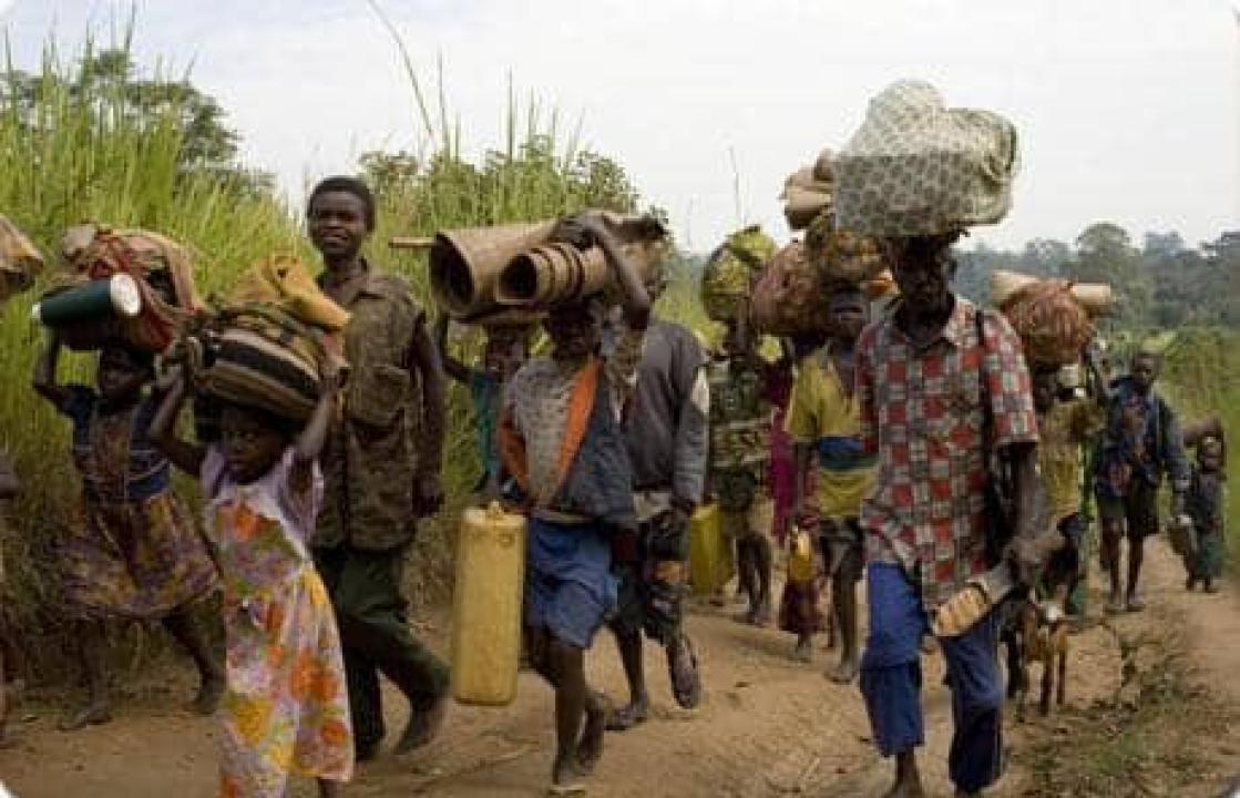 Les habitants d'un village du territoire de Walikale fuyant les affres  des groupes armés [photo d’illustration]