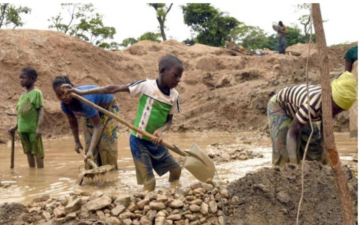 Des exploitants dans un carré minier dans l’est de la RDC [photo d’illustration]