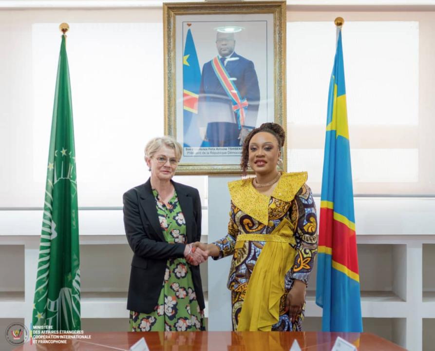 L’ambassadrice et représentante spéciale du Danemark pour les Grands Lacs et le Sahel, Birgitte Nygaard Markussen recue à Kinshasa par la Vice-ministre des Affaires étrangères de la RDC, Gracia Yamba Kazadi