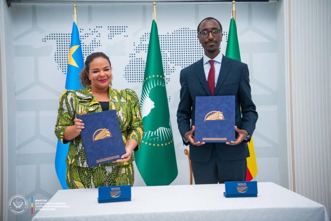 La ministre Thérèse Kayikwamba Wagner a signé, ce 06 mai 2025, un Accord historique de coopération bilatérale entre la RDC et l’Éthiopie, aux côtés de son homologue éthiopien, Gedion Timothewos Hessebon