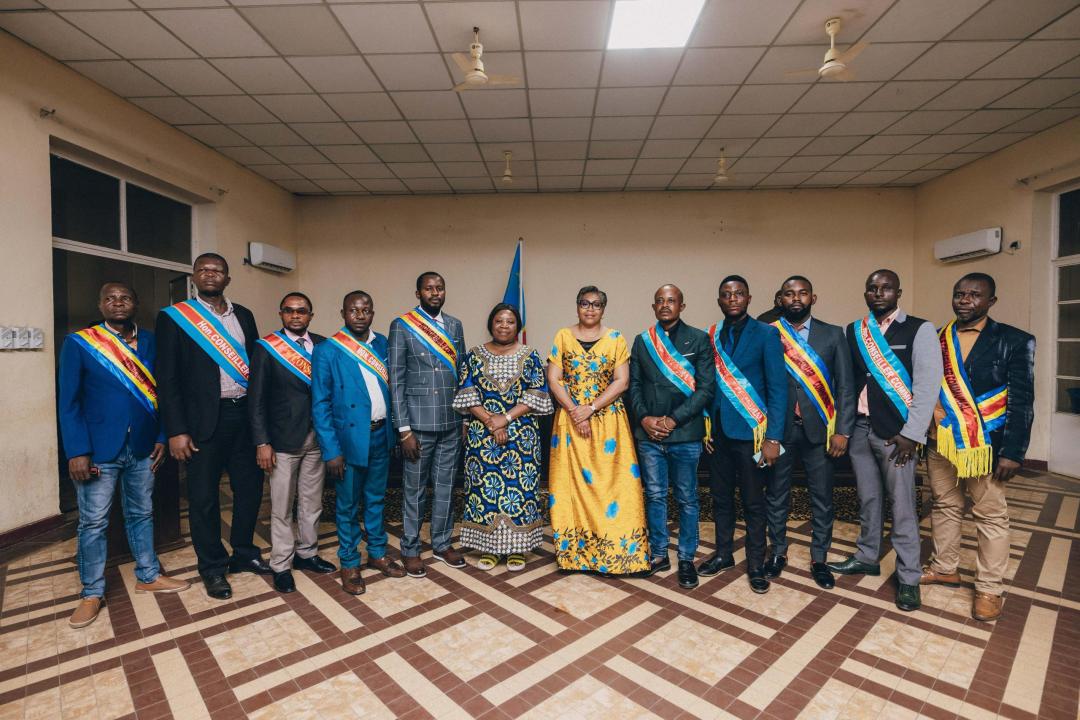 Photo de la Première Ministre Judith Suminwa après des consultations avec les forces socio-politiques de la province du Kasaï Central