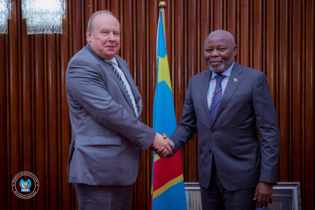 Le speaker de la chambre basse du parlement Vital Kamerhe et Karl TIKHAZE, ambassadeur extraordinaire et plénipotentiaire de la Fédération de la Russie en RDC