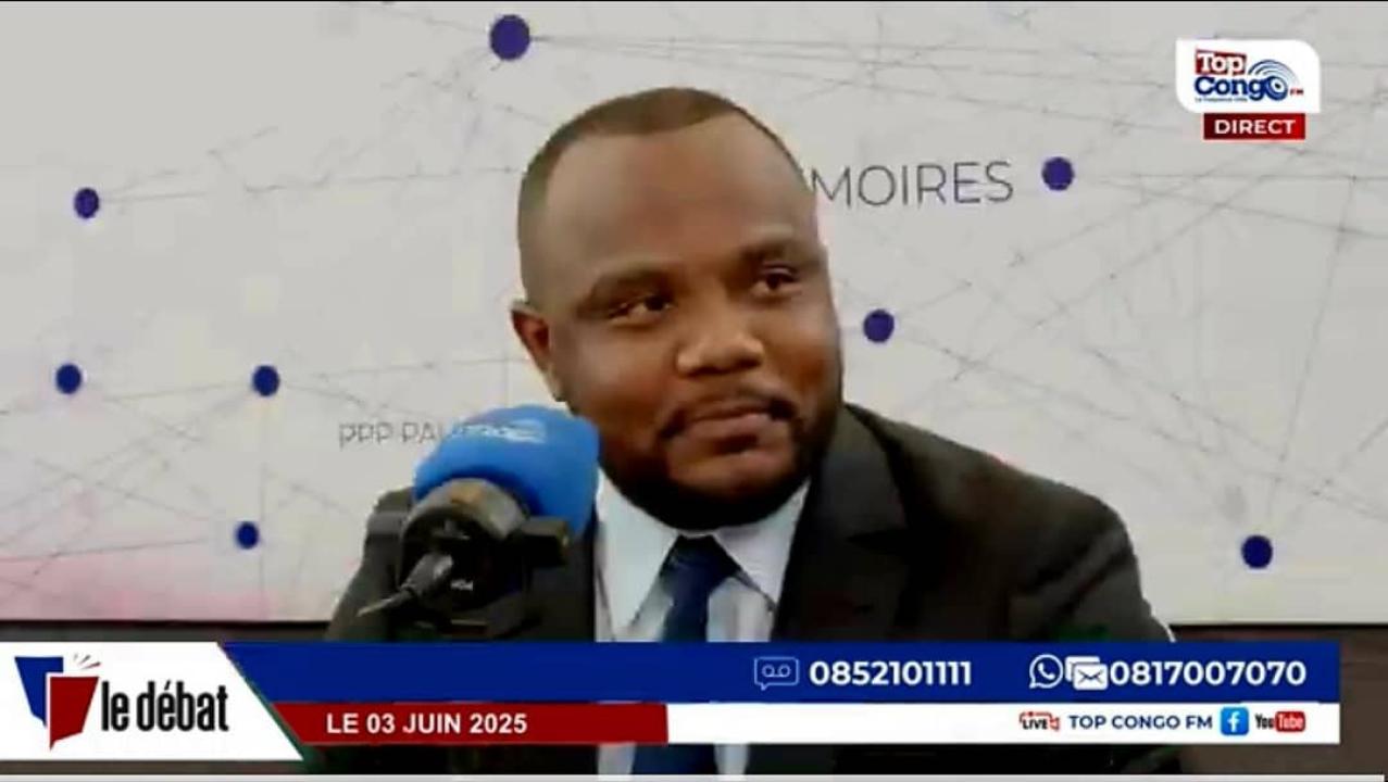 Christian Bosembe, président du CSAC au micro de Top Congo FM