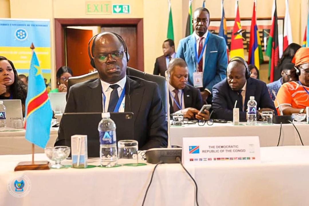Le Premier vice-président de l'Assemblée nationale Jacques Tshilumbayi au symposium de la SADC