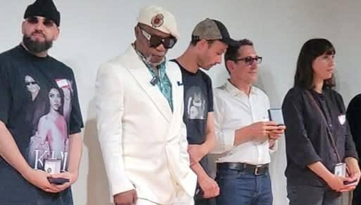 Koffi Olomide aux côtés de quelques sociétaires de la Sacem.