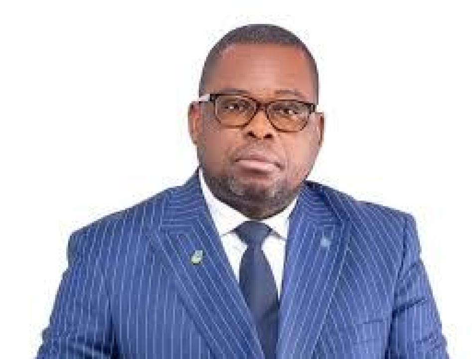Le Gouverneur du Kasaï Maître Crispin Mukendi