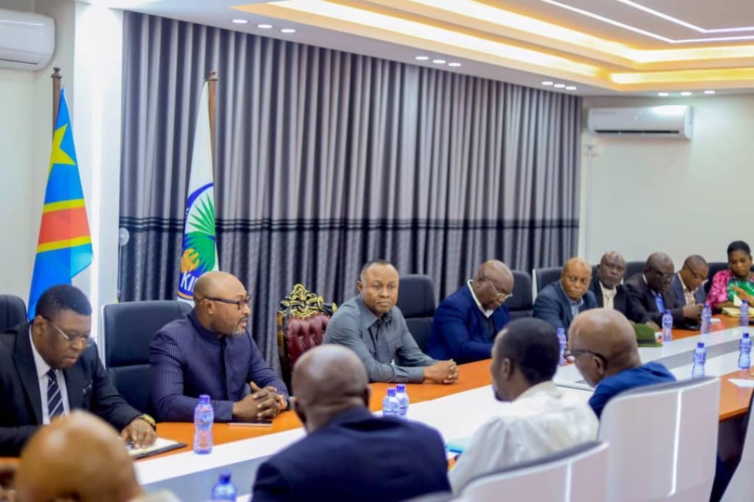 Réunion entre l’exécutif provincial et l’intersyndicale de l’administration publique de Kinshasa