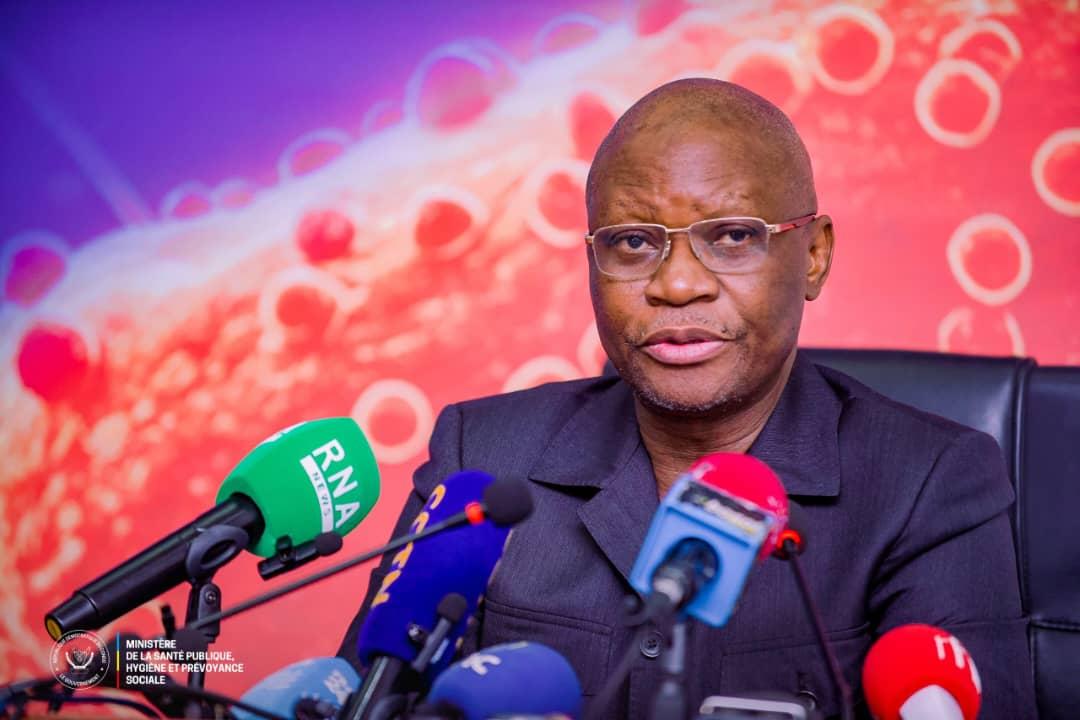 Le Ministre de la Santé Publique, Hygiène et Prévoyance Sociale, le Dr Samuel Roger Kamba