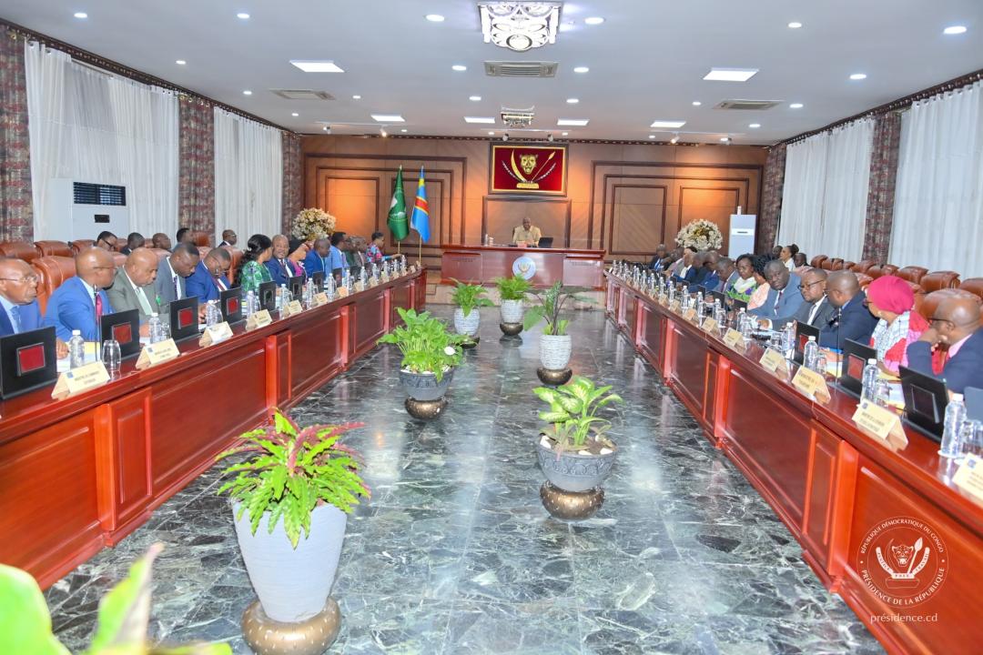 Les membres du Gouvernement congolais dans une réunion du Conseil des ministres présidée par Félix Tshisekedi [photo d’illustration]