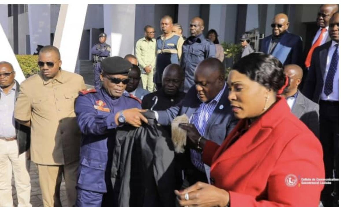 La gouverneure Fifi Masuka lors de cette activité avec la police [photo d'illustration]