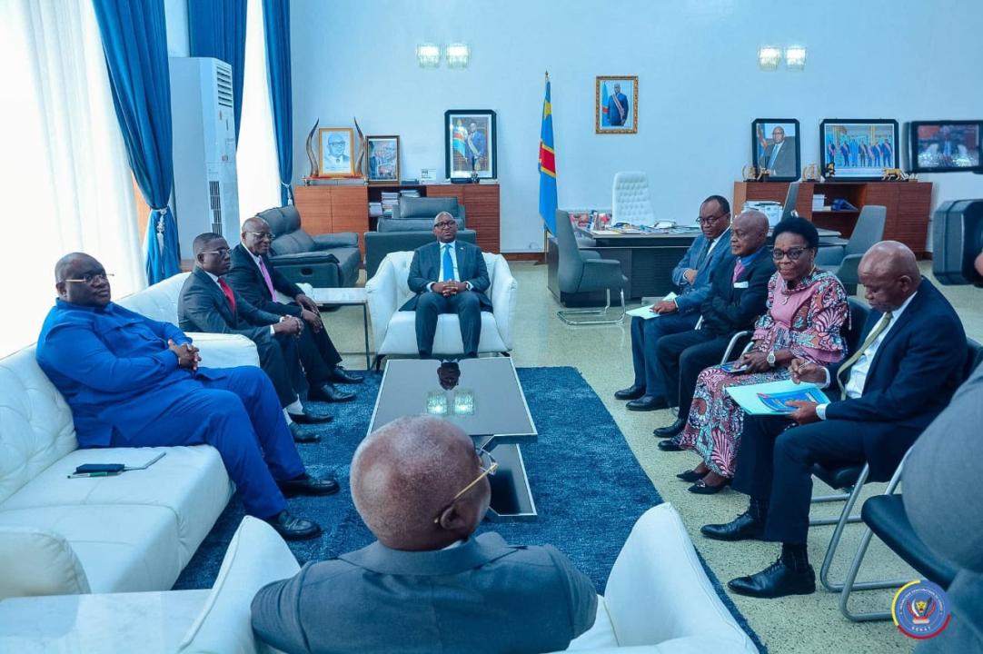 Le président du Sénat Jean-Michel Sama Lukonde avec la délégation de l’UPA [photo d'illustration]