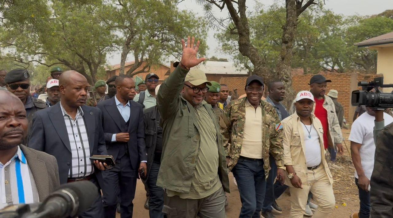 Arrivée du ministre d'État en charge du Budget Aimé Boji, à Uvira, dans la province du Sud-Kivu