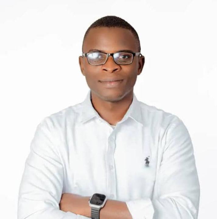 Fabrice Sambili, opposant politique au régime de Tshisekedi