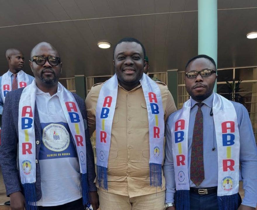 Le député national, Auguy Kalonji, et quelques membres de l'ABIR/Grand Katanga.