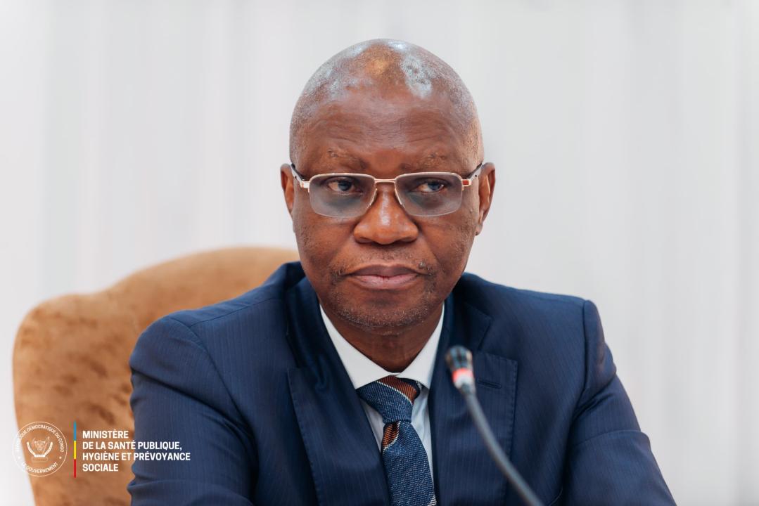 Le ministre de la santé Roger Kamba