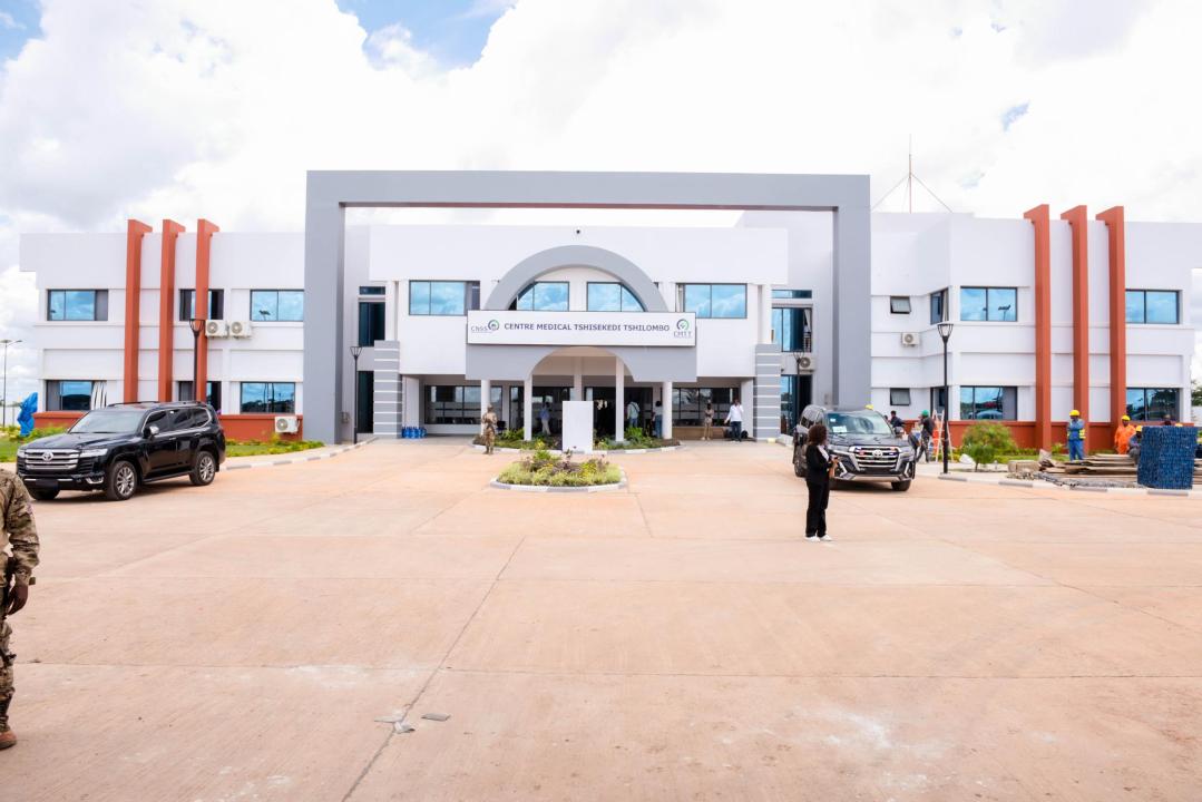 Bâtiment abritant le Centre Hospitalier Tshisekedi Tshilombo, à Lubumbashi
