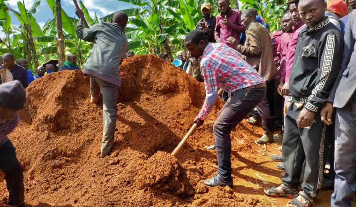 Inhumation des civils tués par des ADF au Nord-Kivu [photo d’illustration]