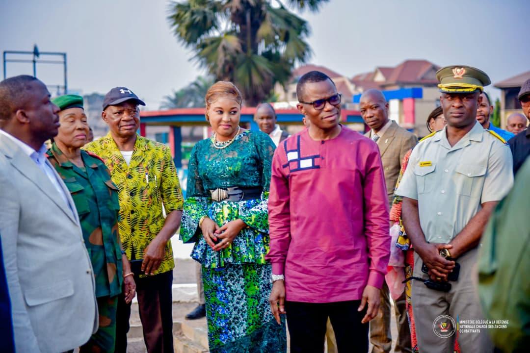 Le Ministre délégué Eliezer Ntambwe Mposhi lors d'une visite d'inspection dans les sites des anciens combattants, lundi 25 août 2025