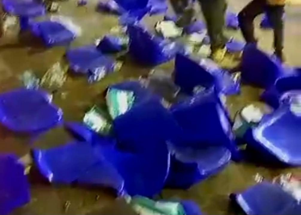 Des chaises du stade des Martyrs vandalisées par des supporters congolais en colère après la défaite de la RDC contre le Sénégal [photo d’illustration]