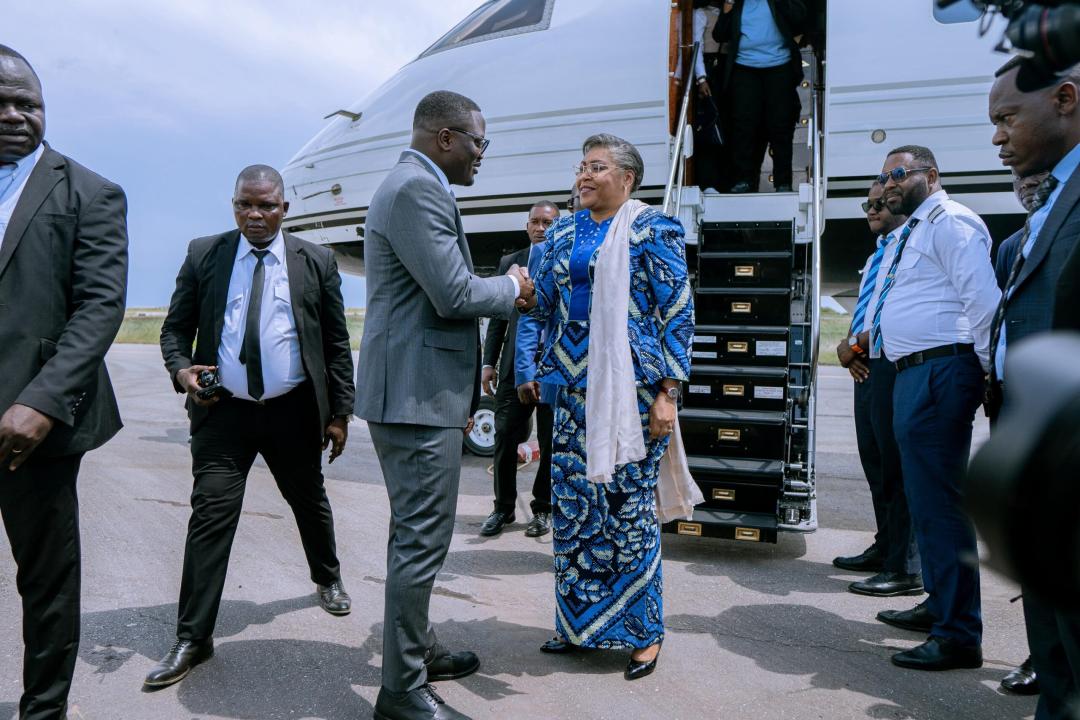La Première Ministre Judith Suminwa lors d’une visite à Kalemie en décembre 2024 [photos archives]