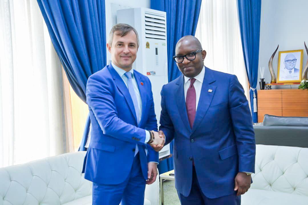 L’ambassadeur d’Ukraine en RDC, Vasyl Hamianin, reçu par Sama Lukonde,  président du Sénat congolais
