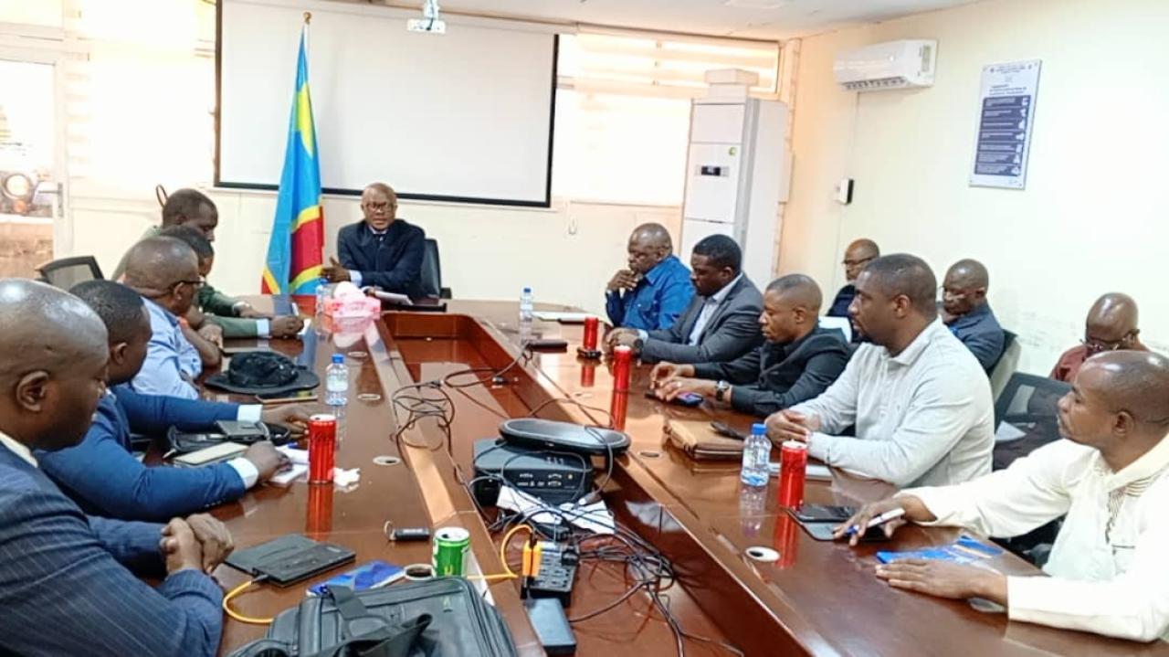 Le Vice-ministre de l’Éducation nationale, Théodore Kazadi Mwayila, à l’écoute des élus du Nord-Kivu face à la crise scolaire