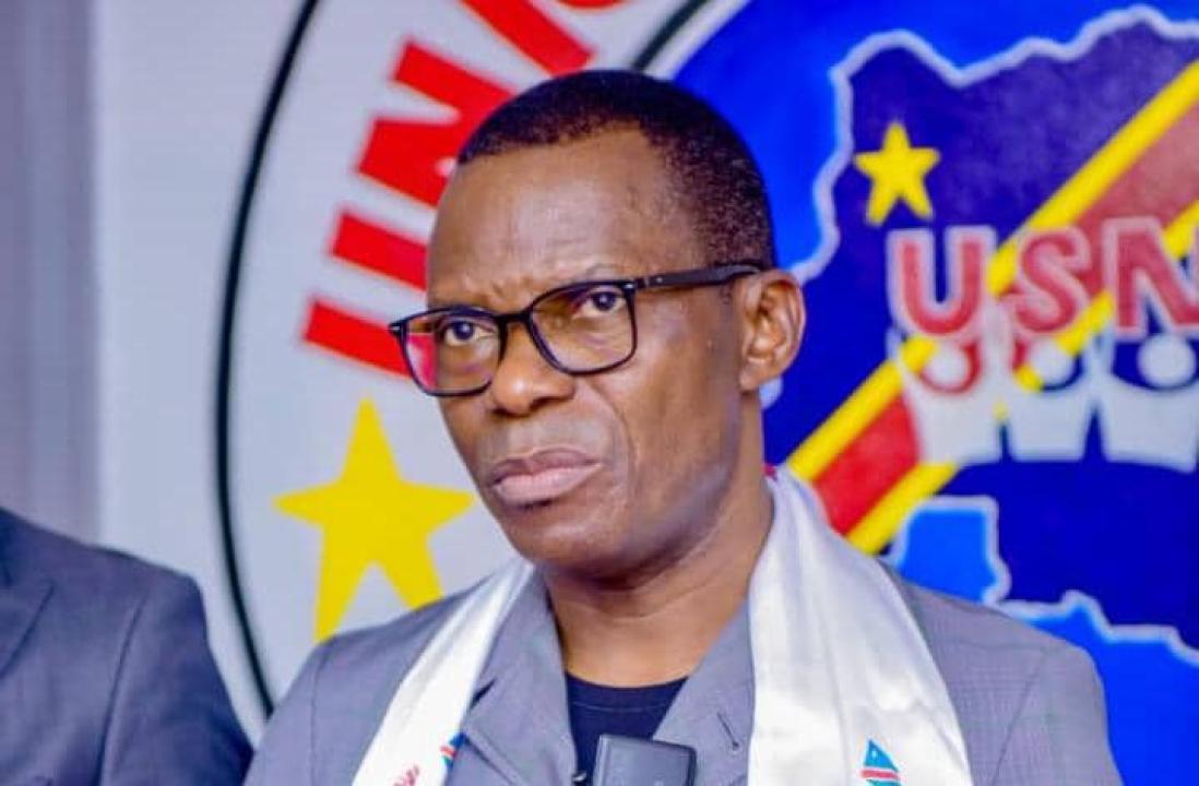 Le Ministre délégué à la défense nationale en charge des anciens combattants Eliezer Ntambwe, membre du Présidium de l'Union sacrée