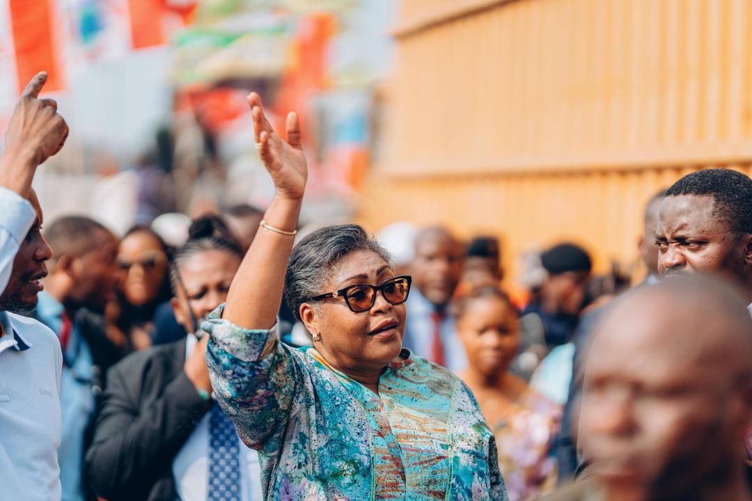 Arrivée de la Première Ministre Judith Suminwa à Kalemie, dans le cadre de son programme d'itinérance