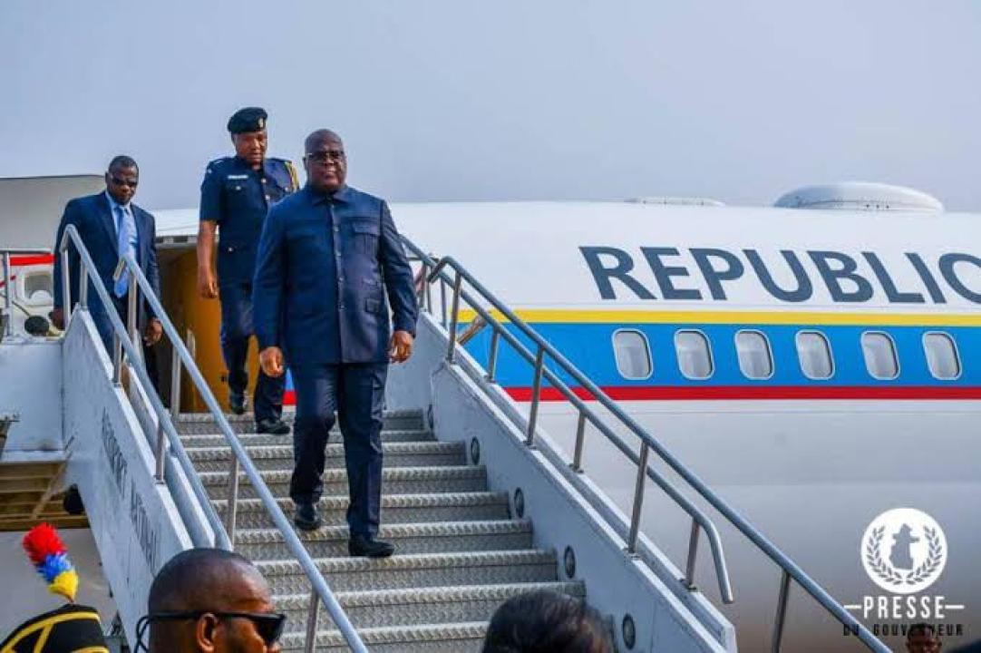 Le chef de l'État Félix-Antoine Tshisekedi à sa descente de l'avion après un bref séjour à l'étranger [ Photo d'illustration]
