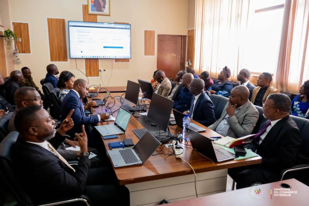 Séance de lancement officiel la dématérialisation complète des opérations d’import et d’export par le ministère de Commerce extérieur  [photo d’illustration]