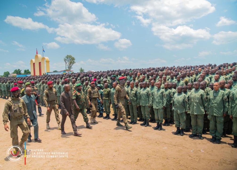 Le VPM Guy Kabombo en mission d’inspection au centre de formation militaire de Kamina