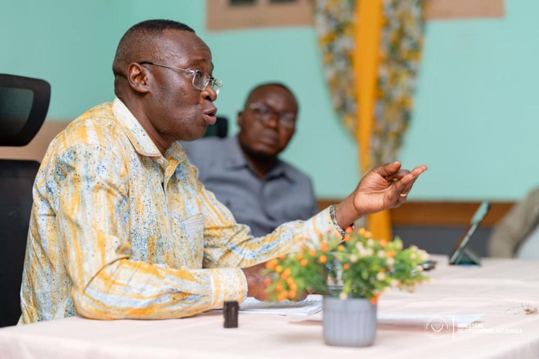 Le VPM Daniel Mukoko Samba évalue le potentiel économique et les défis structurels de Lisala au terme de sa mission dans la Mongala