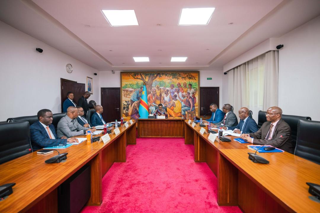 La Première Ministre Judith Suminwa préside la réunion hebdomadaire du Comité de la Conjocture Économique