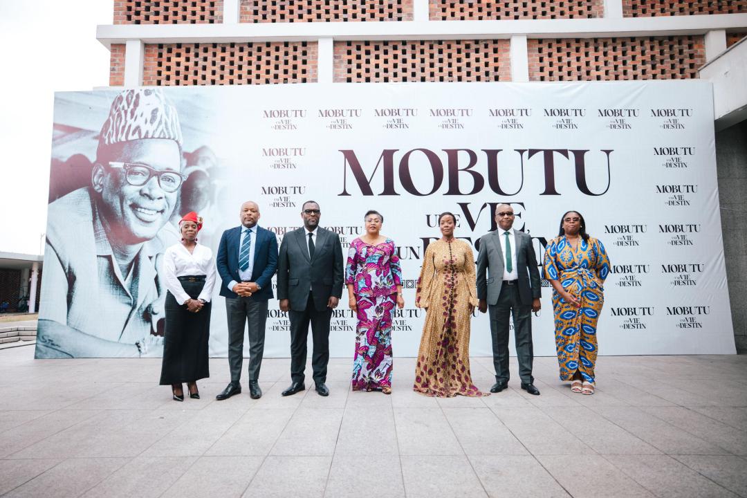 La PM Judith Suminwa et les membres de la famille Mobutu