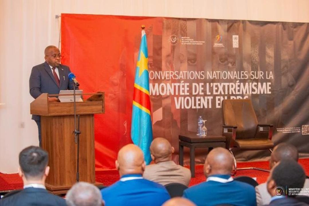 Le VPM Jacquemain Shabani lance, à Kinshasa, les conversations nationales sur la montée de l’extrémisme violent en RDC