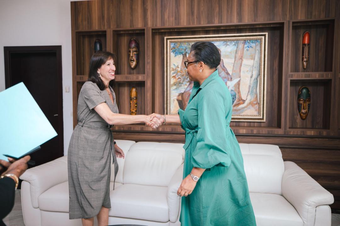 Paige Alexander, Directrice générale du Centre Carter, reçue à Kinshasa, par la Première Ministre Judith Suminwa