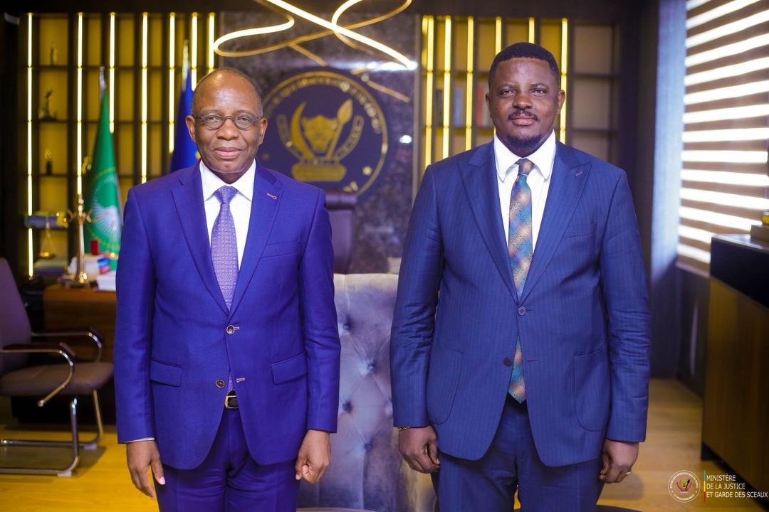 Le Min'Etat Guillaume Ngefa et l'opposant Jeannot Lompempe, ce 