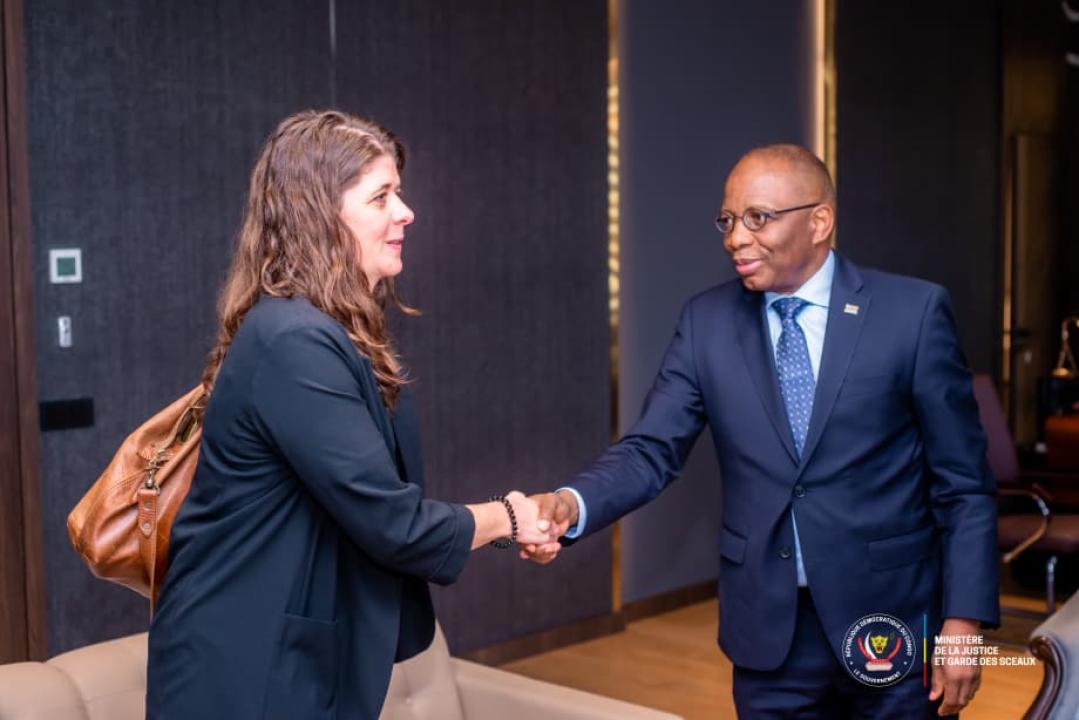 Une délégation de Human Rights Watch reçu par le ministre Guillaume Ngefa