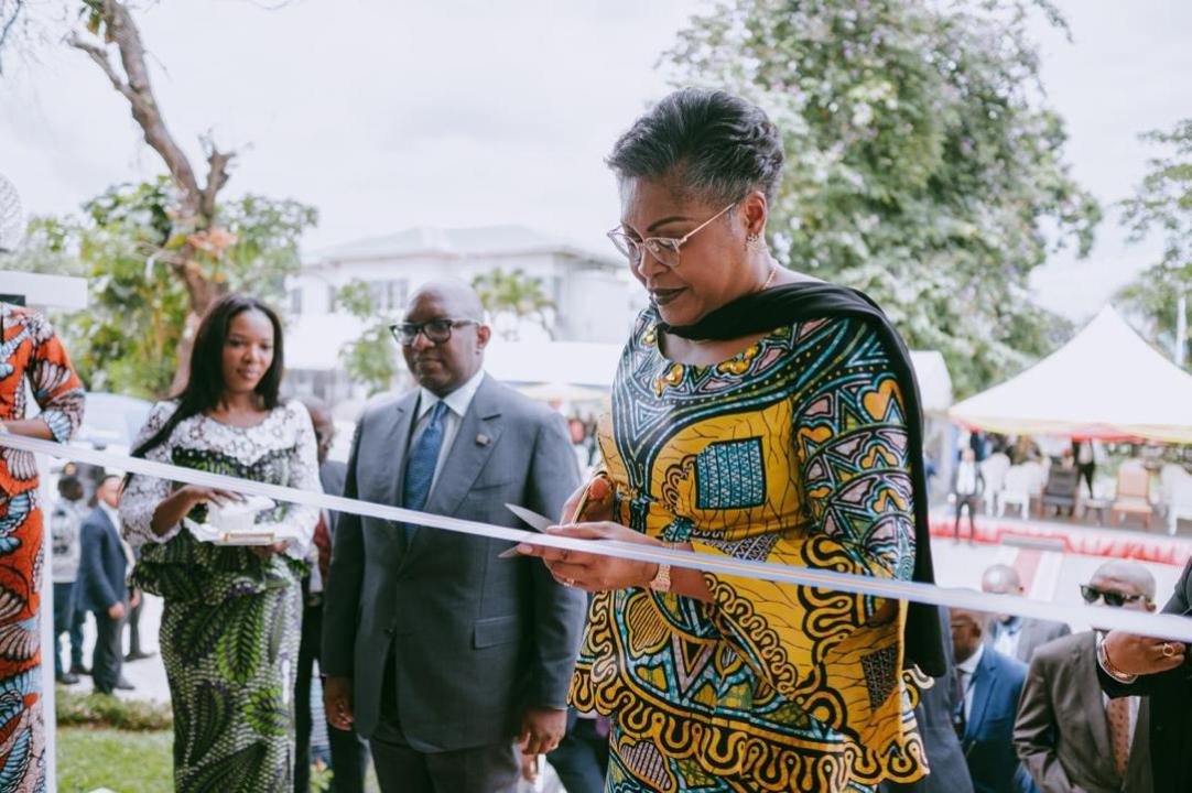 Coupure du ruban par la première ministre Judith Suminwa [photo d'illustration]