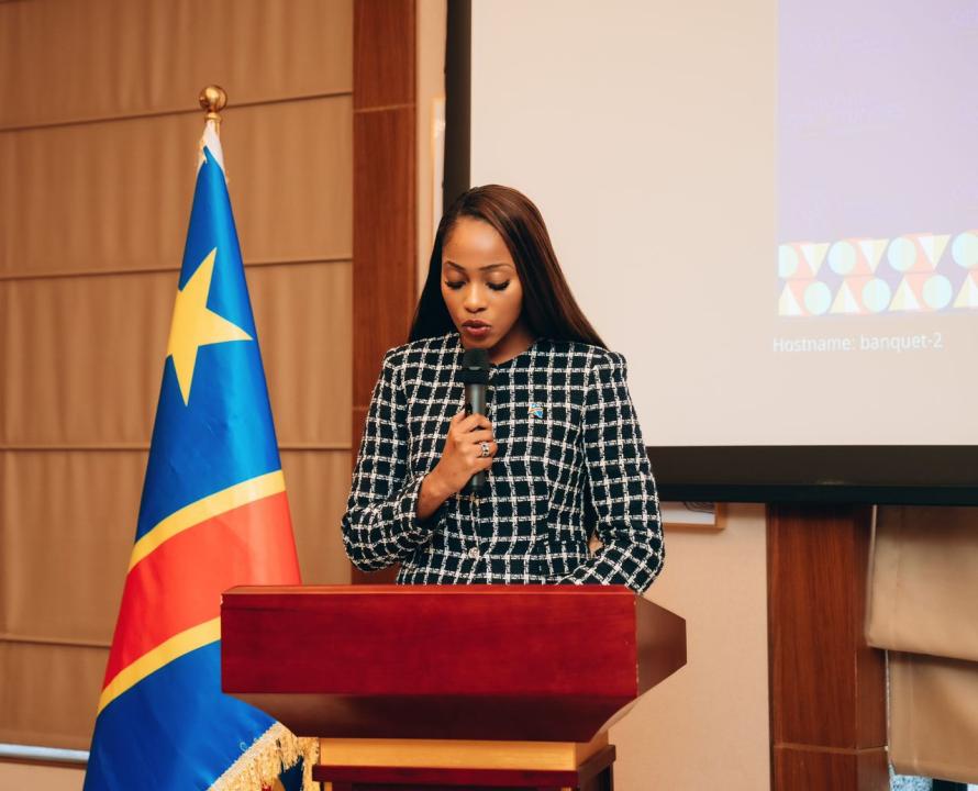 La Ministre de la jeunesse Grâce Kutino