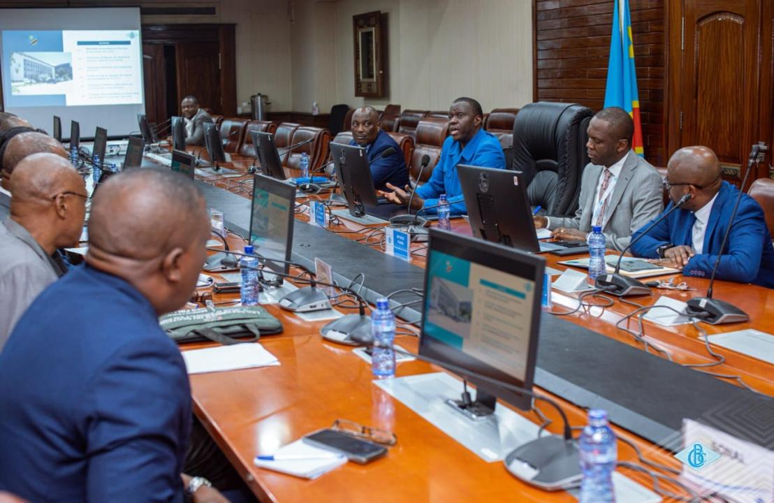 Le Gouverneur de la BCC, André Wameso, préside une réunion avec la SONAL SA et plusieurs institutions nationales de la RDC