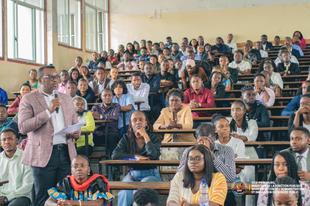 Le VPM Jean-Pierre Lihau lance l’épreuve écrite du concours ENA en RDC