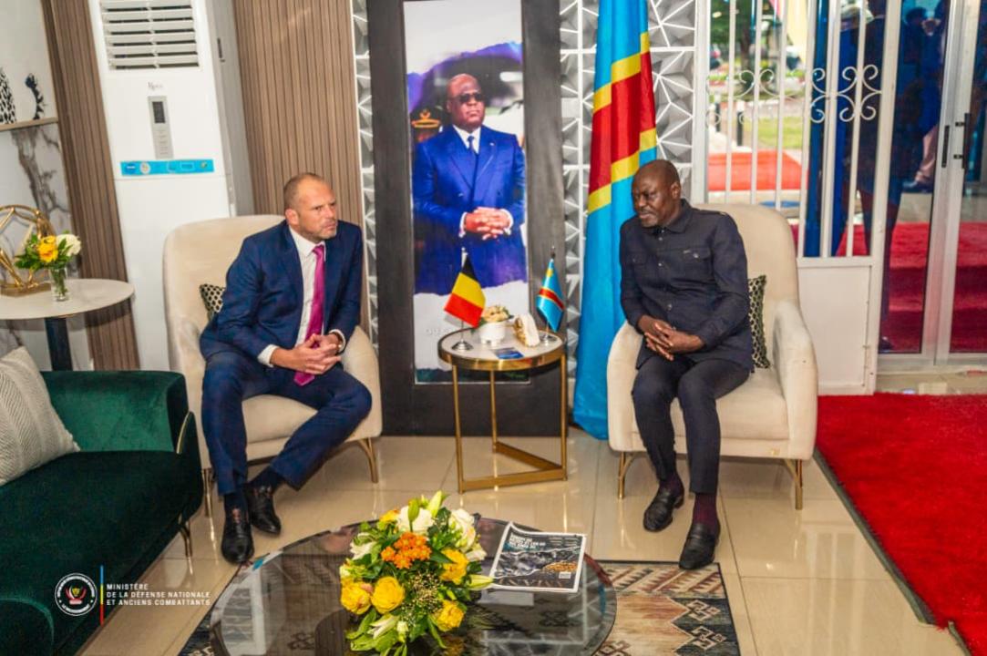 Les ministres Guy Kabombo (RDC) et Theo Francken (Belgique) consolident un partenariat militaire stratégique